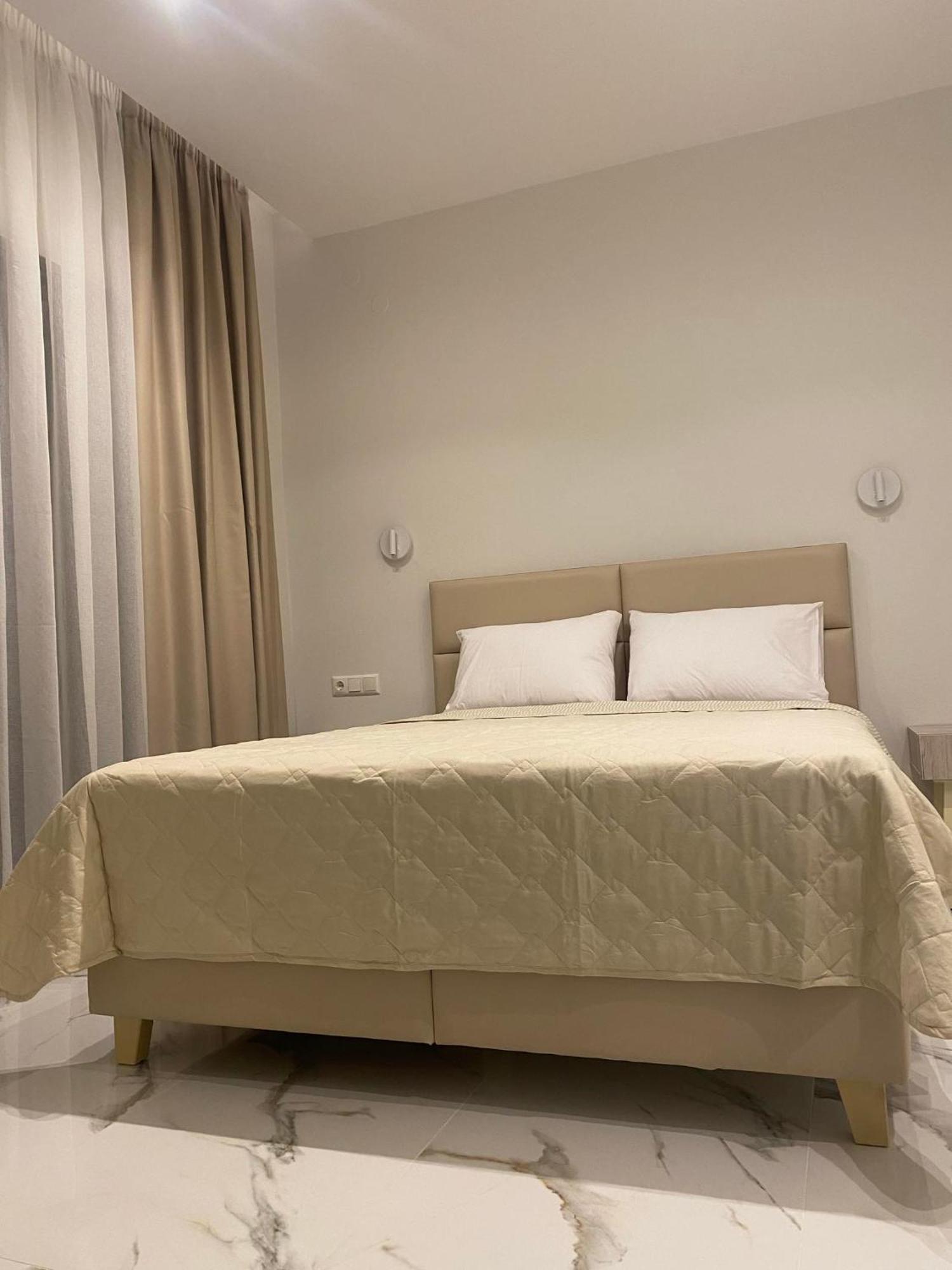 Hotel Lefkes Paralía Skotínis 외부 사진