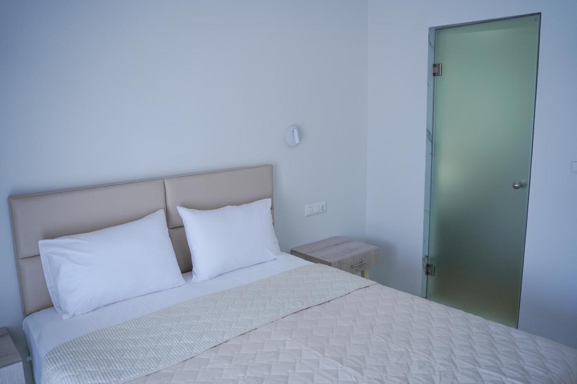 Hotel Lefkes Paralía Skotínis 외부 사진