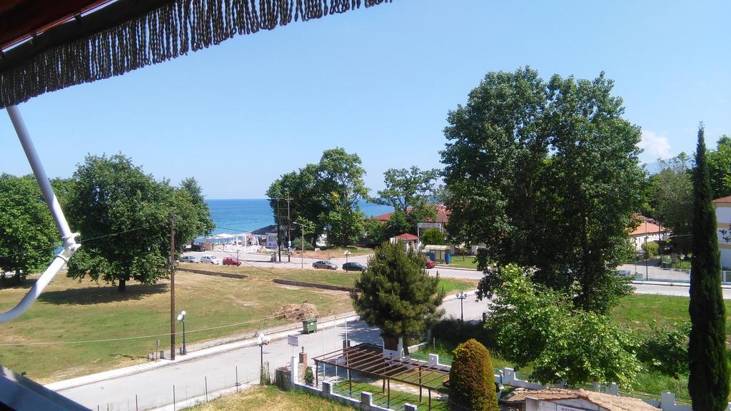 Hotel Lefkes Paralía Skotínis 외부 사진